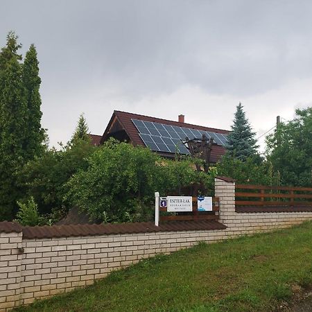 Ferienwohnung Eszter-Lak Monostorapáti Exterior foto